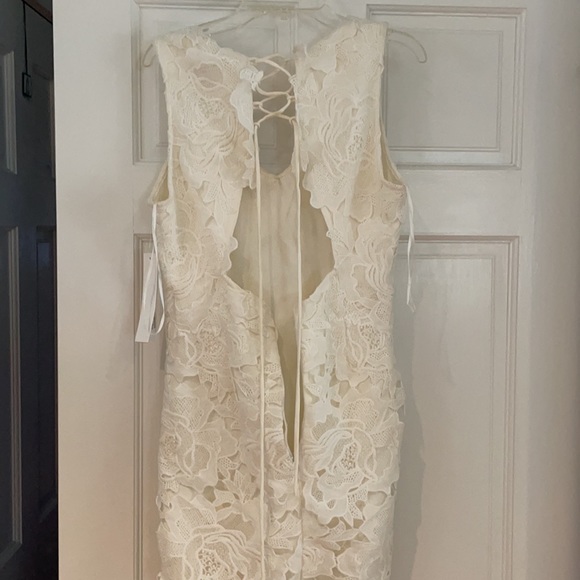 Lacy white aqua dress - Picture 3 of 4